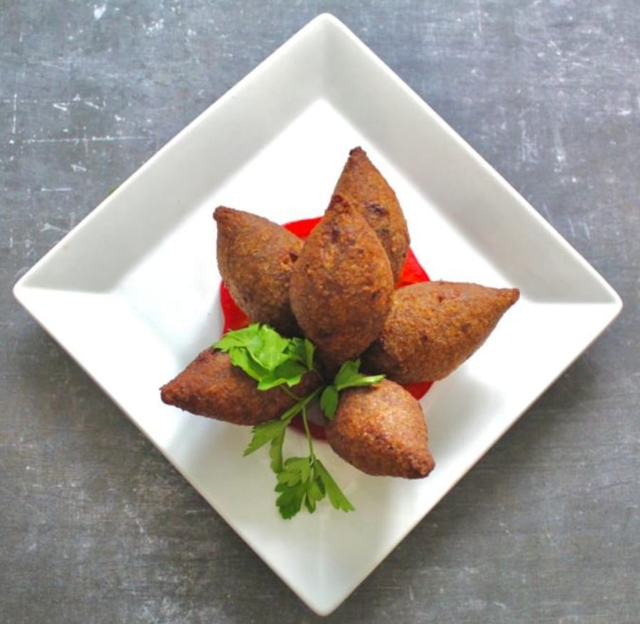 Chef Mo's hand-shaped kibbeh